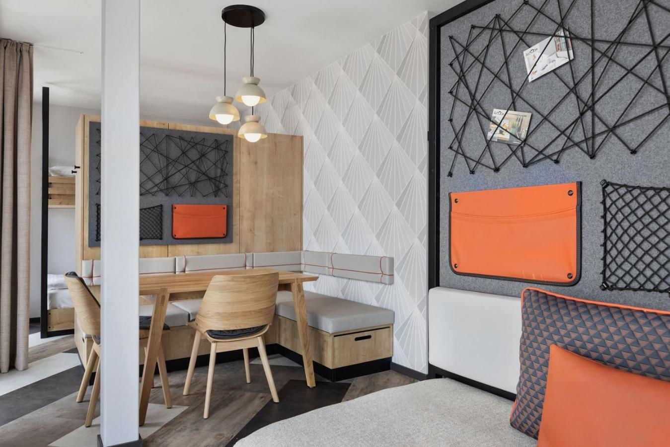 Stay Kooook Geneva City - Online Check In New Opening Room photo