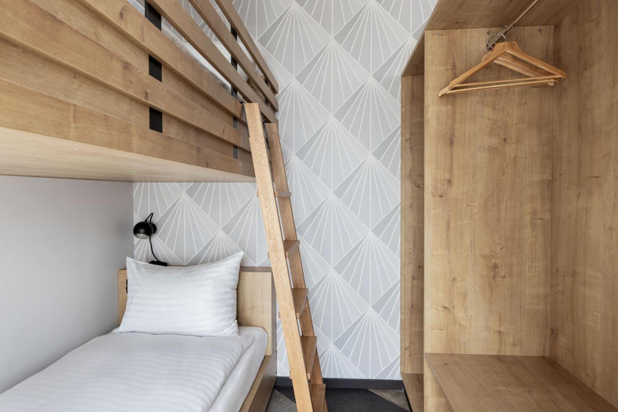 Stay Kooook Geneva City - Online Check In New Opening Room photo