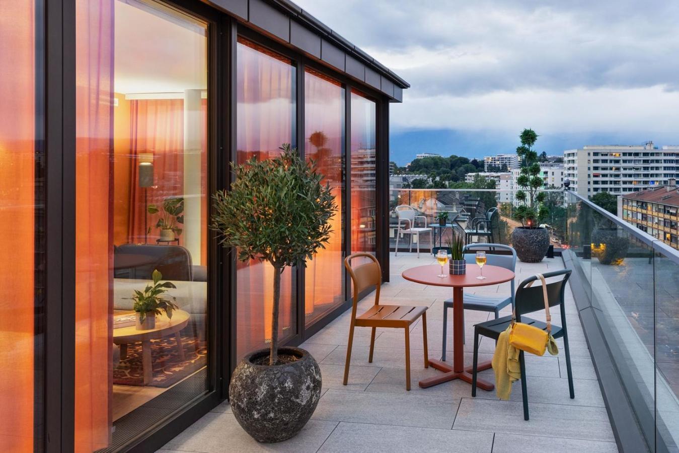 Stay Kooook Geneva City - Online Check In New Opening Exterior photo